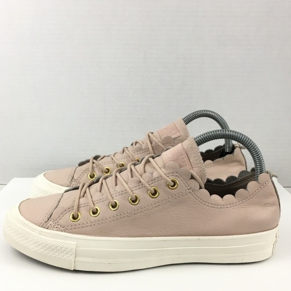 Converse Women’s Chuck Taylor All Star Low Top Pink Scallop - Picture 1 of 7